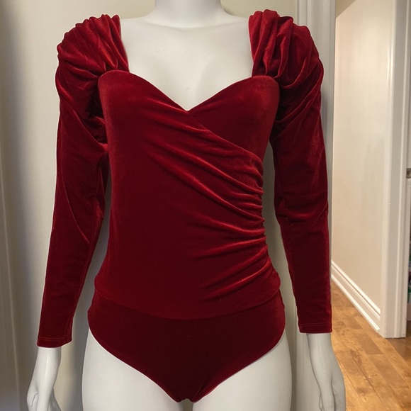 Lovers + Friends Tops - Lovers+Friends Burgundy Velvet Bodysuit Size S
